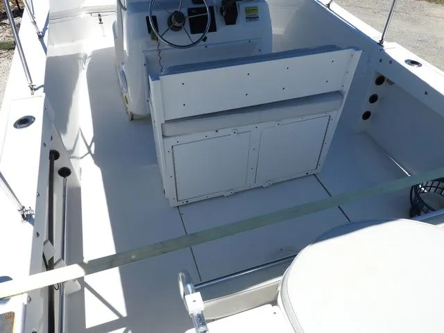 Slide: The Image of Cobia 254 Center Console 2002 - 7