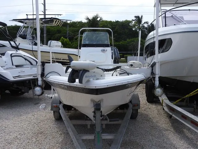 Slide: The Image of NauticStar 180 2009 - 2