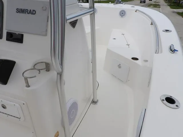 Slide: The Image of Tidewater 230 2013 - 12