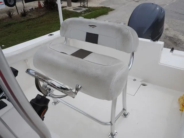 Slide: The Image of Tidewater 230 2013 - 8