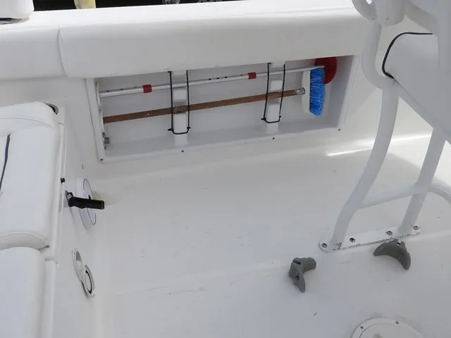 Slide: The Image of Sea Hunt Ultra 225 2015 - 16