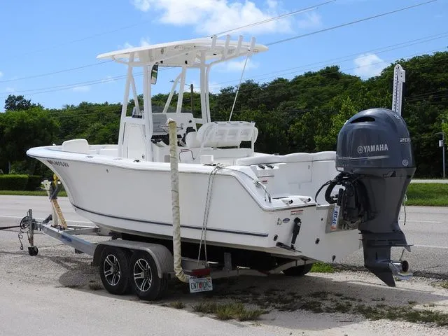 Slide: The Image of Sea Hunt Ultra 225 2015 - 2