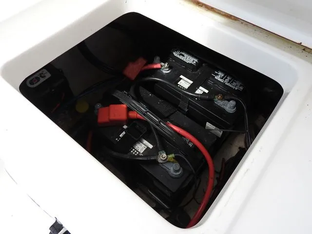 Slide: The Image of Sea Hunt Ultra 225 2015 - 8