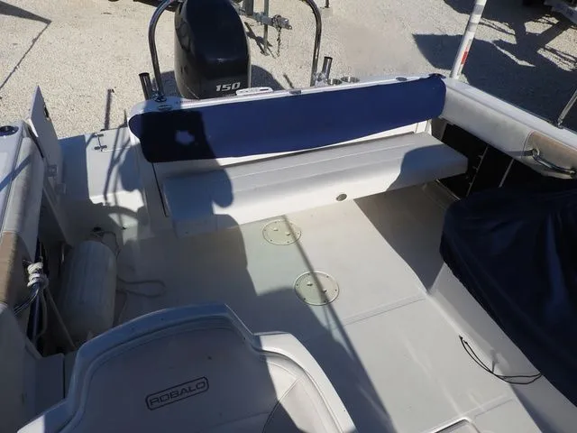 Slide: The Image of Robalo 227DC 2013 - 5