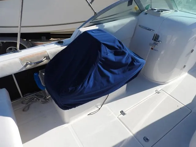 Slide: The Image of Robalo 227DC 2013 - 6