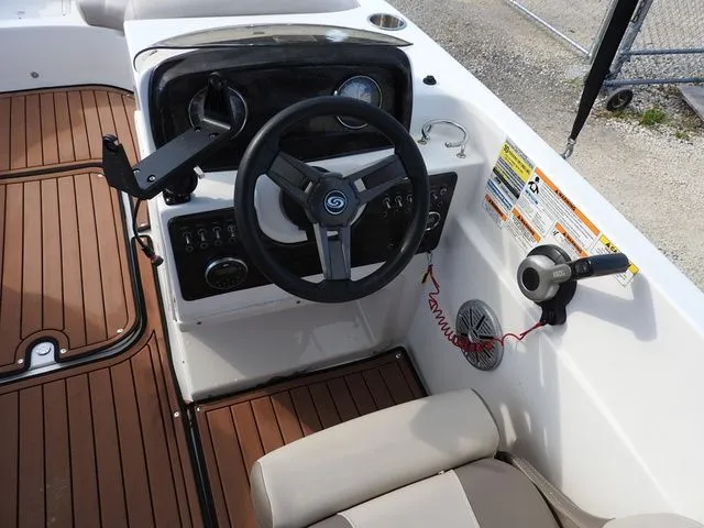 Slide: The Image of Hurricane SS188 Coastal Edition 2018 - 8