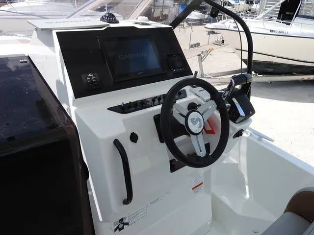 Slide: The Image of Beneteau Flyer 9 SUNdeck 2023 - 13