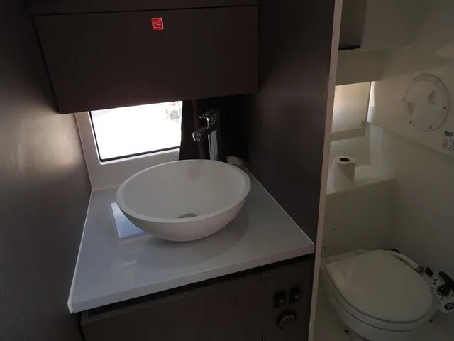 Slide: The Image of Beneteau Flyer 9 SUNdeck 2023 - 21