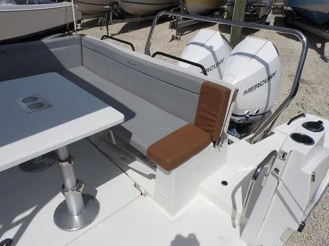 Slide: The Image of Beneteau Flyer 9 SUNdeck 2023 - 9