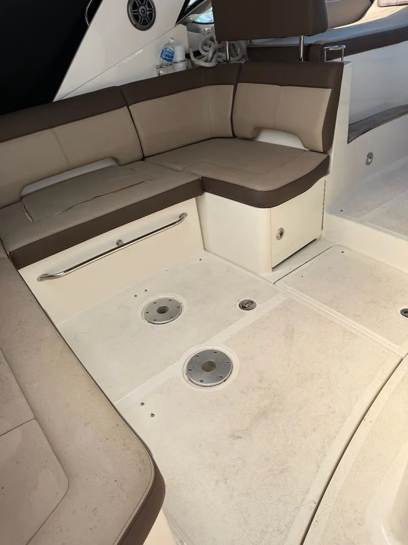 Slide: The Image of Sea Ray Sundancer 350 2015 - 12