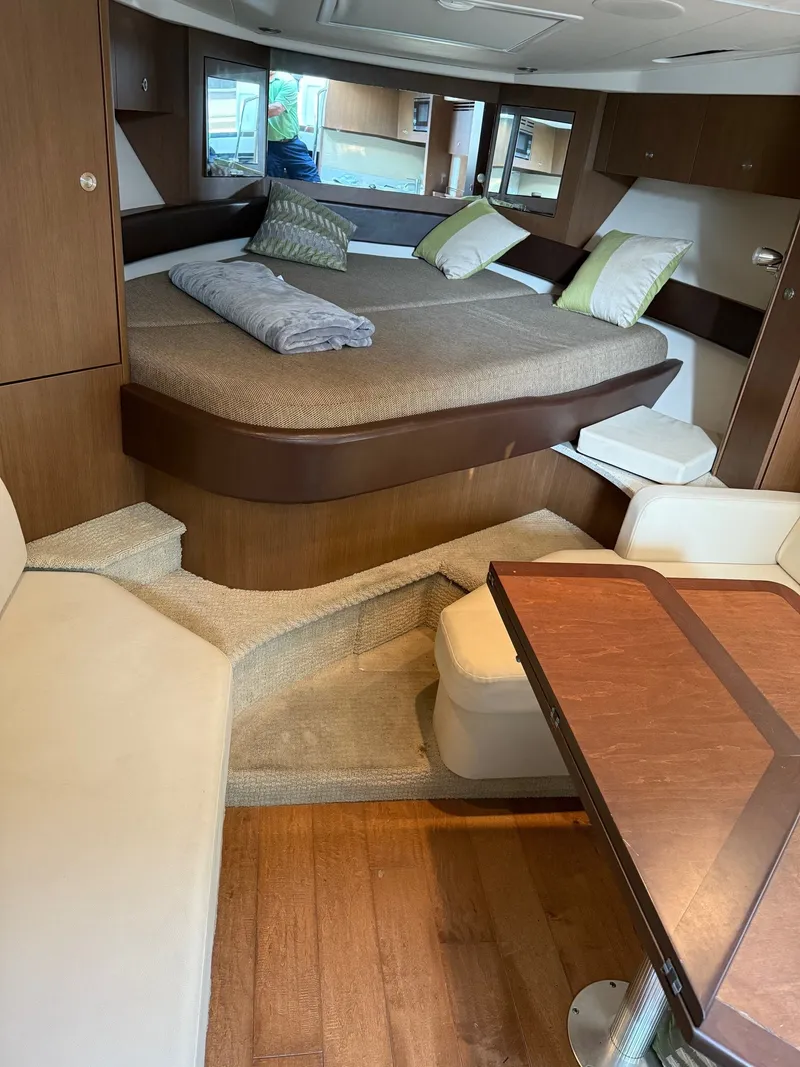 Slide: The Image of Sea Ray Sundancer 350 2015 - 13