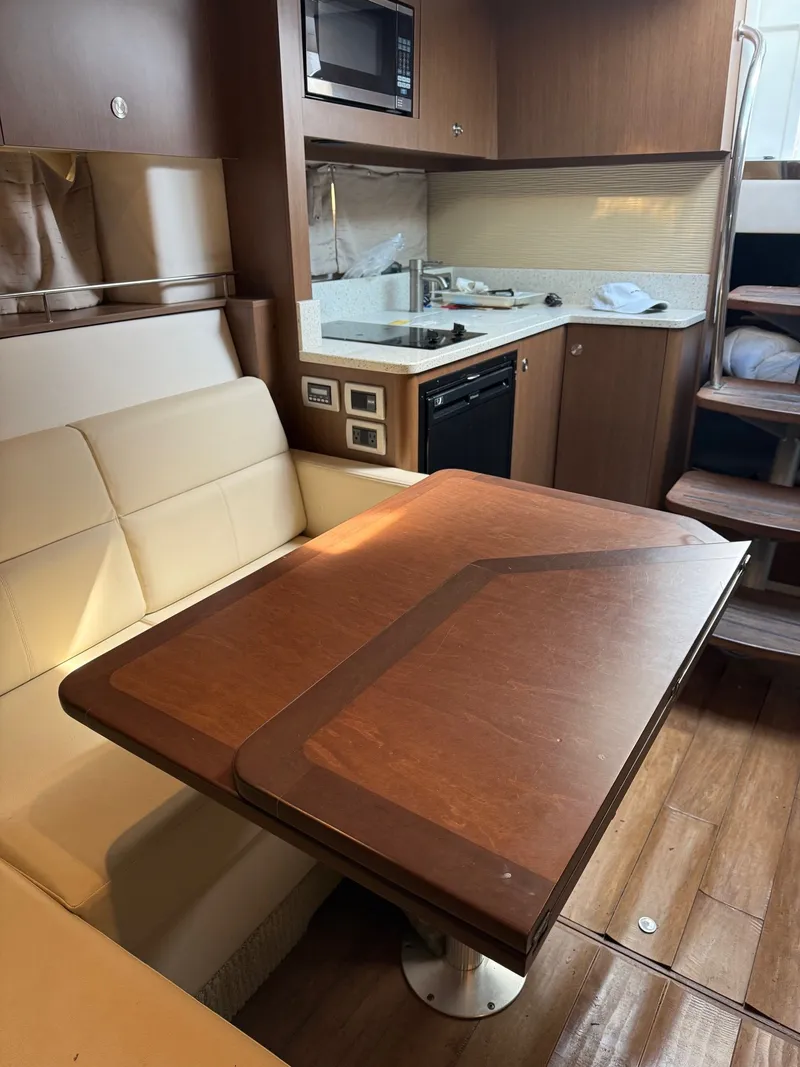 Slide: The Image of Sea Ray Sundancer 350 2015 - 15