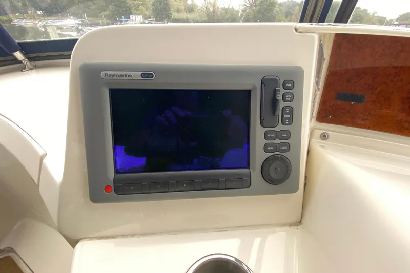 Slide: The Image of Raymarine C-Series display on 2007 Silverton 36 Convertible boat dashboard. - 18