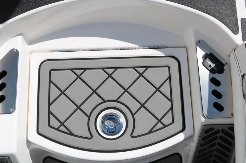 Slide: The Image of 2025 Caymas CX 21 PRO boat deck with sleek design and modern features. - 29