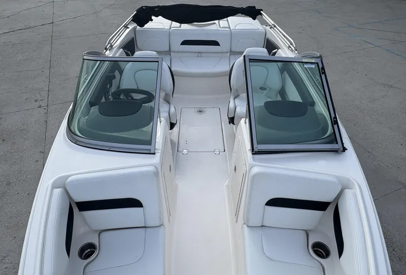 Slide: The Image of Chaparral 19 H2O Sport 2017 - 6