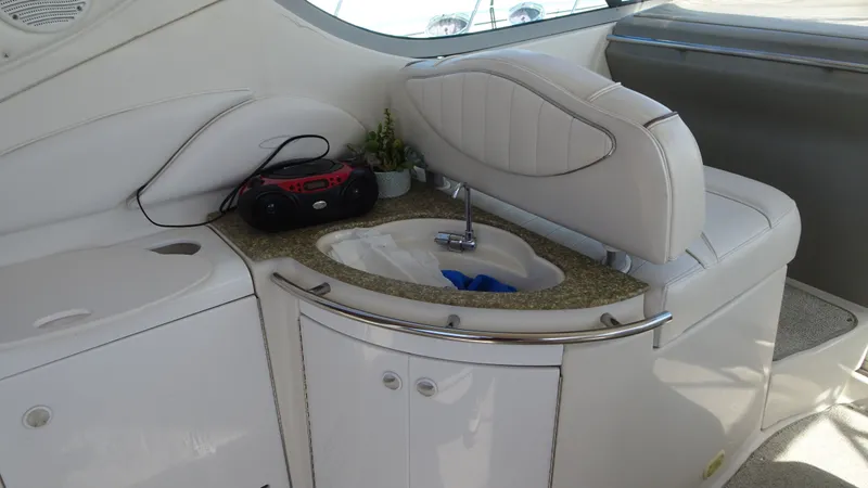 Slide: The Image of Maxum 3700 SCR 1998 - 10