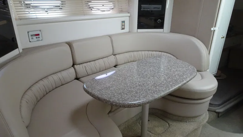 Slide: The Image of Maxum 3700 SCR 1998 - 27