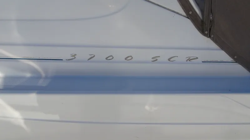 Slide: The Image of Maxum 3700 SCR 1998 - 3