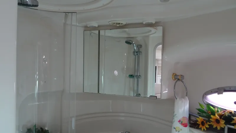 Slide: The Image of Maxum 3700 SCR 1998 - 35