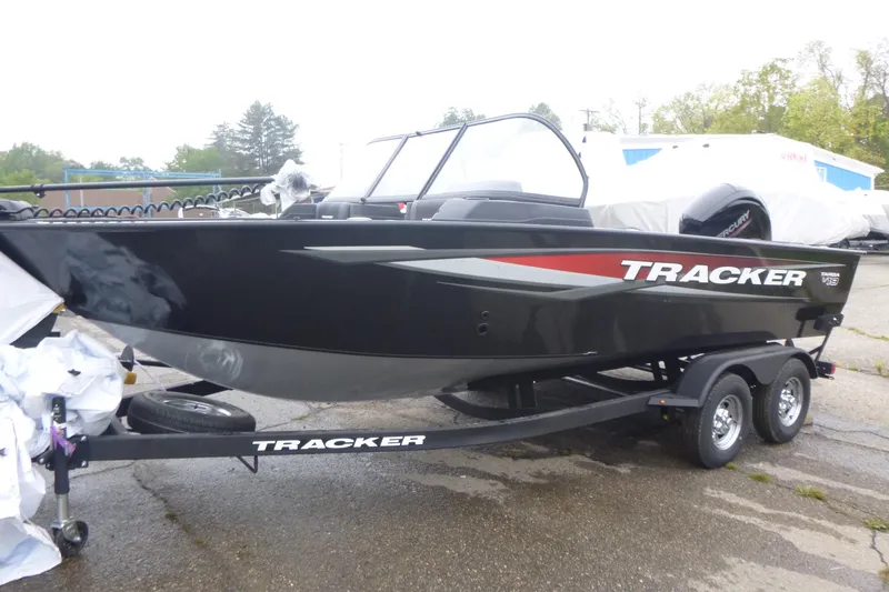 Slide: The Image of 2026 Tracker Targa V-19 Combo boat, top view, showcasing seating and layout. - 3