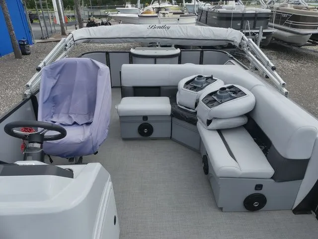 Slide: The Image of Bentley Pontoons Fish 200 4-Point 2024 - 13