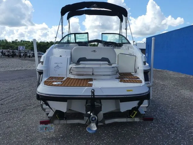 Slide: The Image of Monterey 264FS 2016 - 6