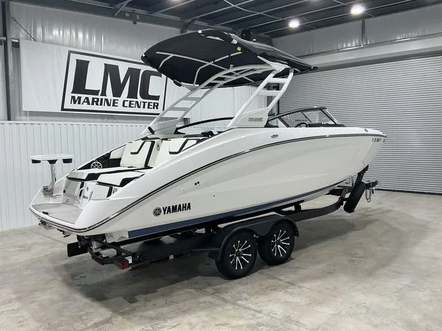 Slide: The Image of Yamaha 252SE 2024 - 12