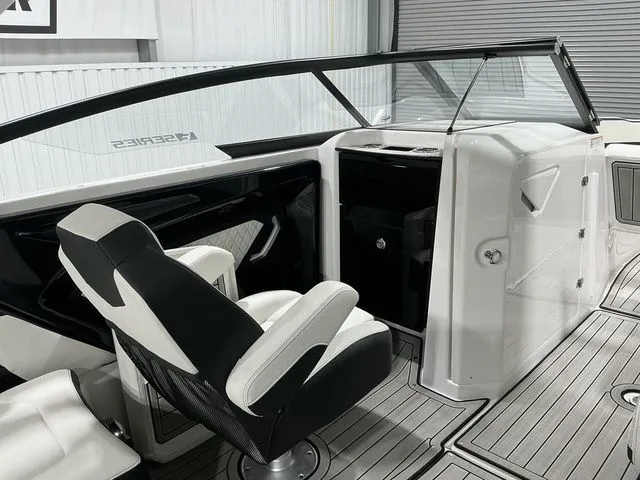 Slide: The Image of Yamaha 252SE 2024 - 19