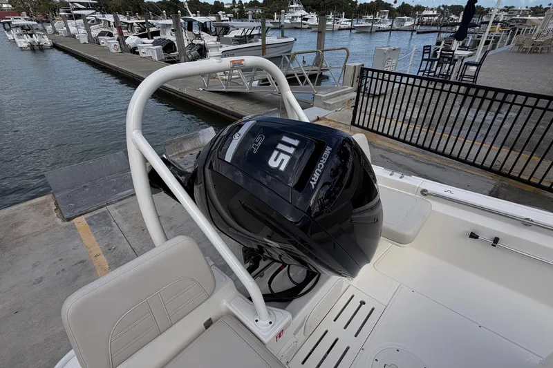 Slide: The Image of Boston Whaler 170 Montauk 2026 - 13