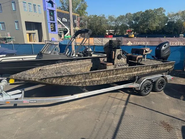 Slide: The Image of Excel 220 Bay Pro Elite 2026 - 2