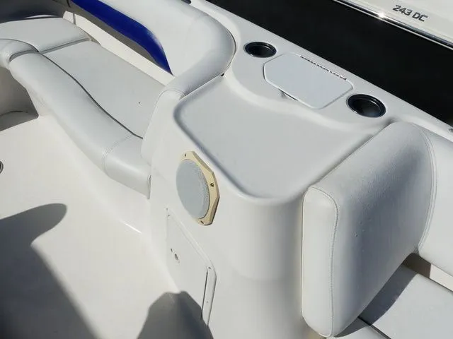 Slide: The Image of Hurricane SUNDECK SPORT SS 188 OB 2012 - 15