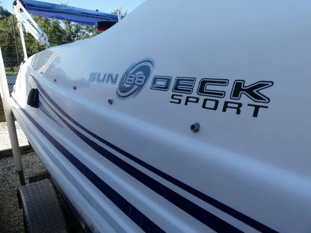 Slide: The Image of Hurricane SUNDECK SPORT SS 188 OB 2012 - 4