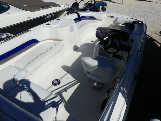 Slide: The Image of Hurricane SUNDECK SPORT SS 188 OB 2012 - 8