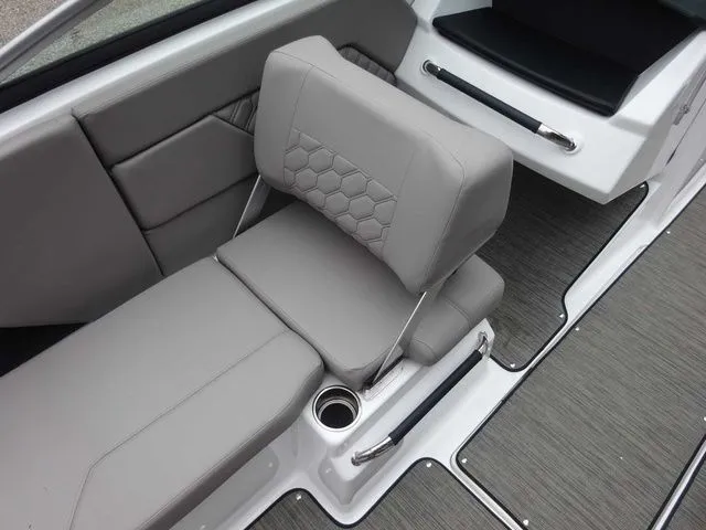 Slide: The Image of Four Winns H1 2023 - 12