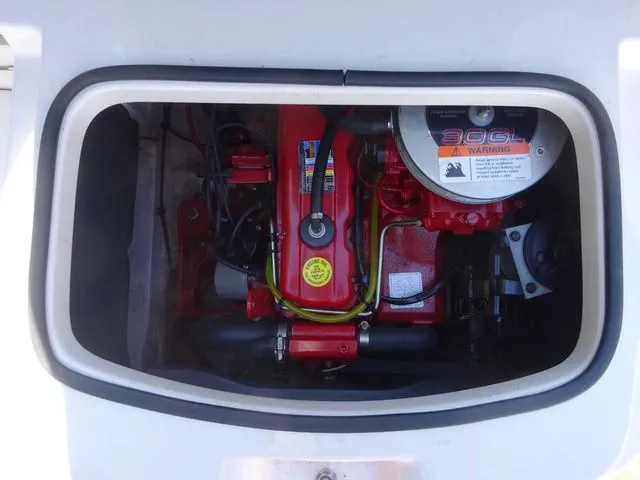 Slide: The Image of Four Winns H180 2009 - 18