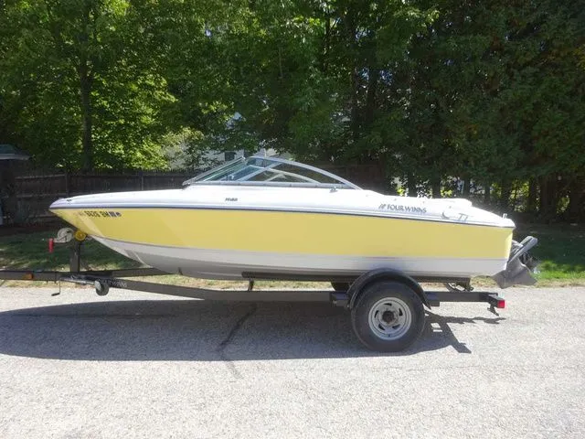 Slide: The Image of Four Winns H180 2009 - 21