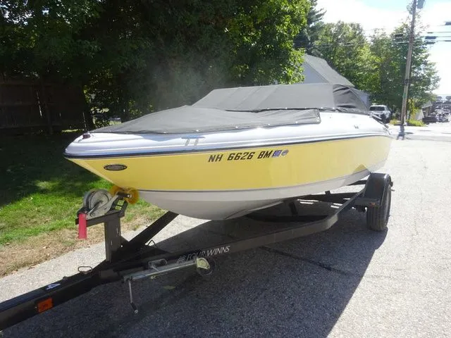 Slide: The Image of Four Winns H180 2009 - 22