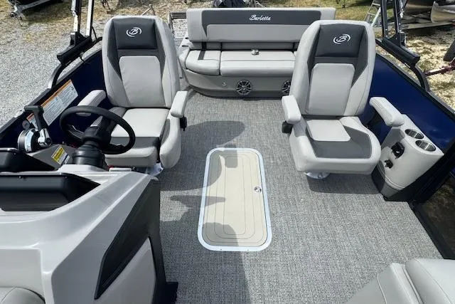 Slide: The Image of 2026 Barletta ARIA 22UC boat interior with plush seating and modern design. - 13