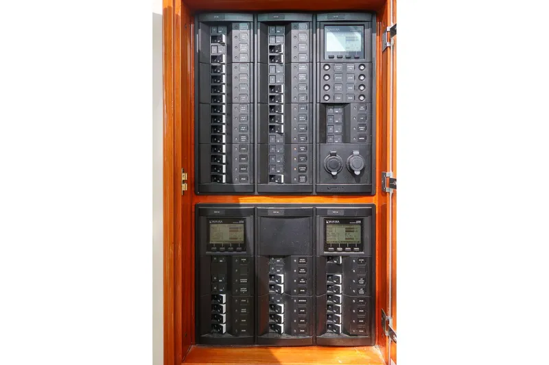 Slide: The Image of Electrical control panel on a 2015 Hinckley Picnic Boat 37 MKIII. - 40