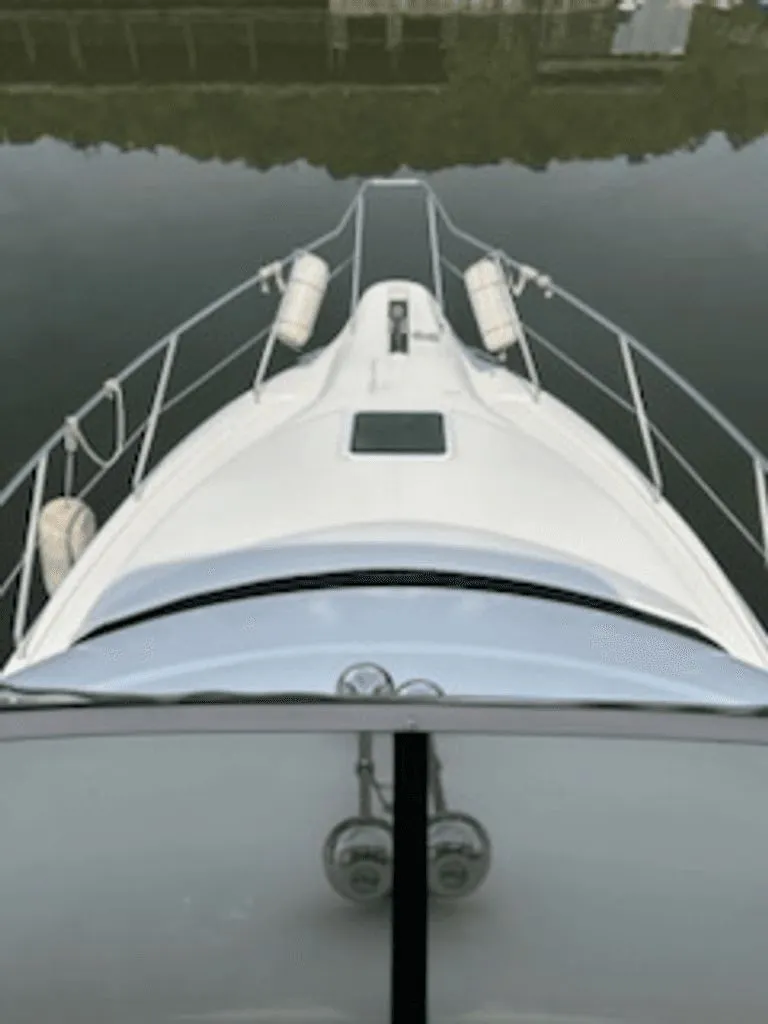 Slide: The Image of Silverton 322 Flybridge 2000 - 1