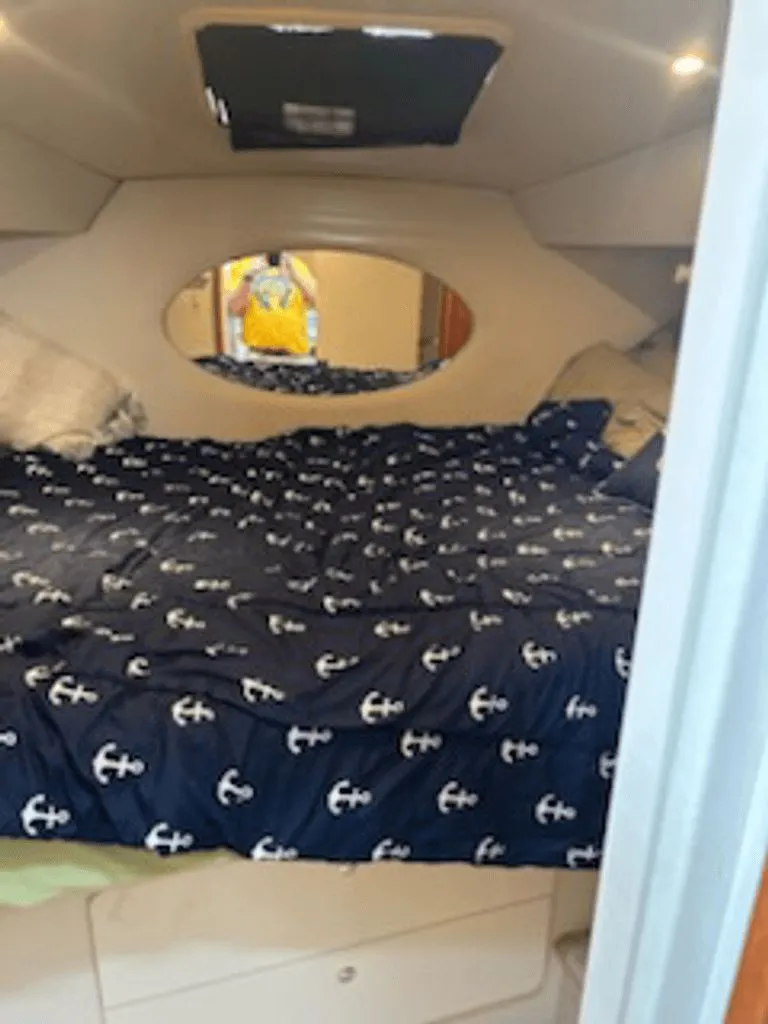 Slide: The Image of Silverton 322 Flybridge 2000 - 14