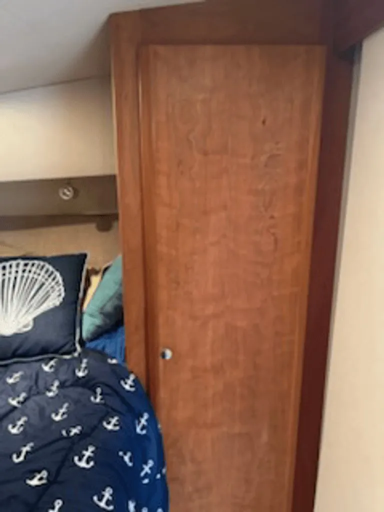 Slide: The Image of Silverton 322 Flybridge 2000 - 15