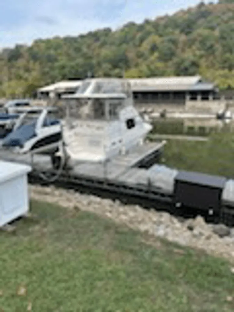 Slide: The Image of Silverton 322 Flybridge 2000 - 2
