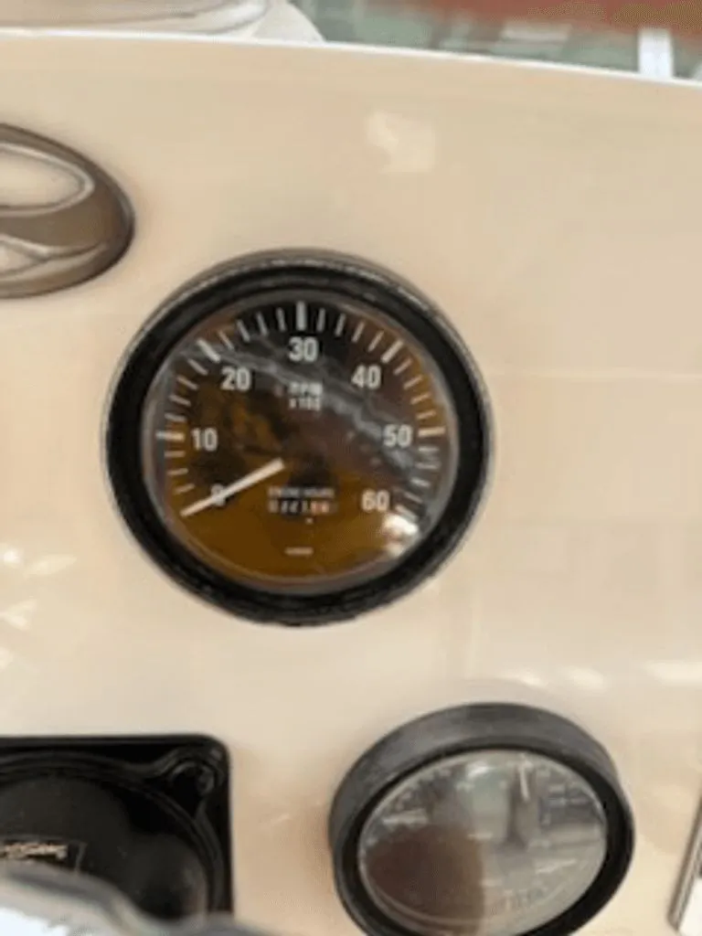 Slide: The Image of Silverton 322 Flybridge 2000 - 4