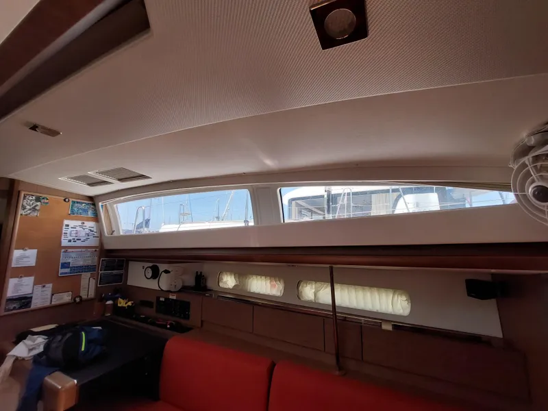 Slide: The Image of Anchor locker of 2013 Jeanneau Sun Odyssey 44 DS with chain and rope. - 46