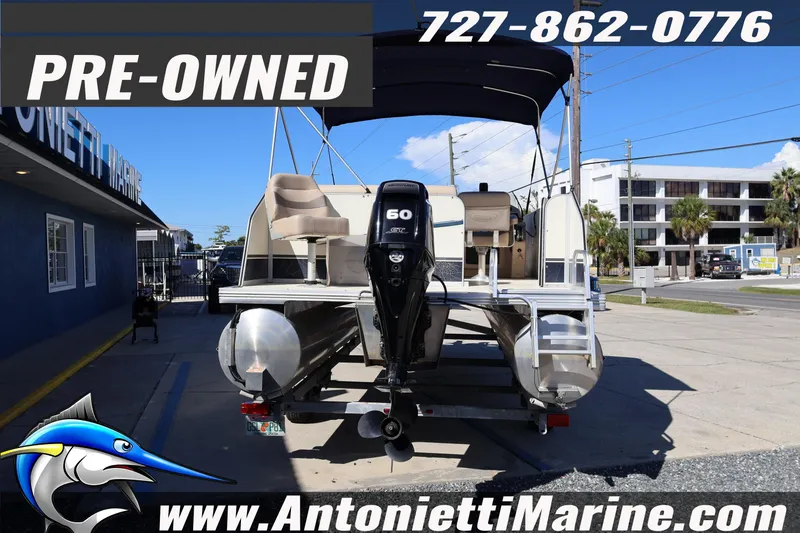 Slide: The Image of Pre-owned 2017 Fiesta 20 FISH boat at Antonietti Marine dealership. - 7