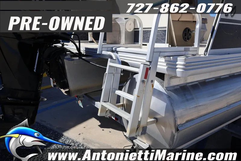 Slide: The Image of Pre-owned 2017 Fiesta 20 FISH pontoon boat at Antonietti Marine. - 8