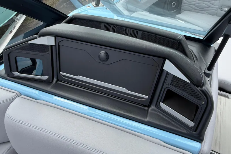 Slide: The Image of Interior of 2026 Supa SA 550 boat with sleek design and modern features. - 15