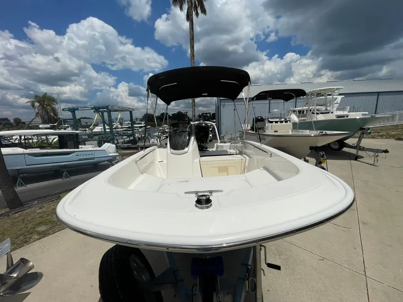 Slide: The Image of Boston Whaler 160 Super Sport 2026 - 11