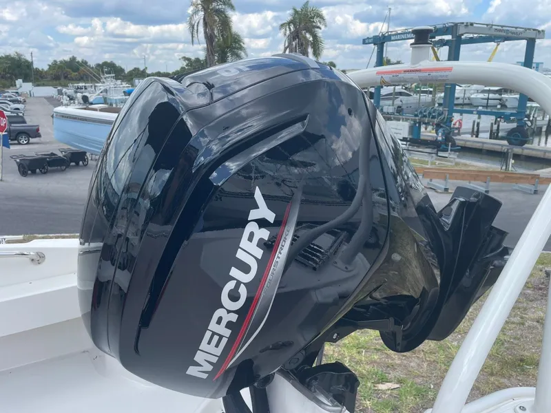 Slide: The Image of Boston Whaler 160 Super Sport 2026 - 19